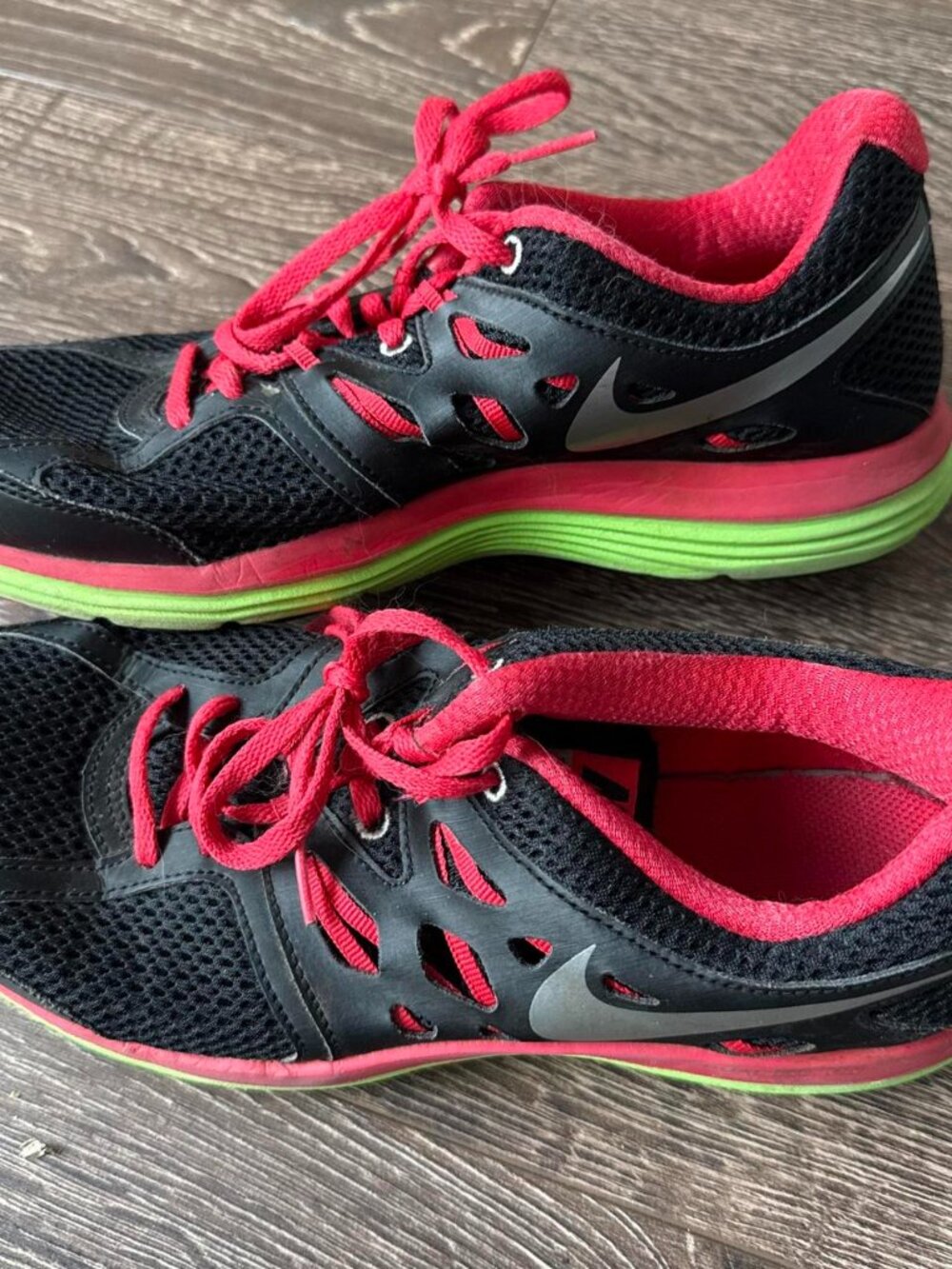 Nike Dual Fusion Lite Black & Neon Running Shoes Women's US 9